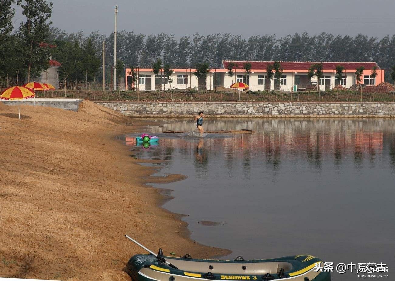 南陽(yáng)魚池水泵設(shè)備