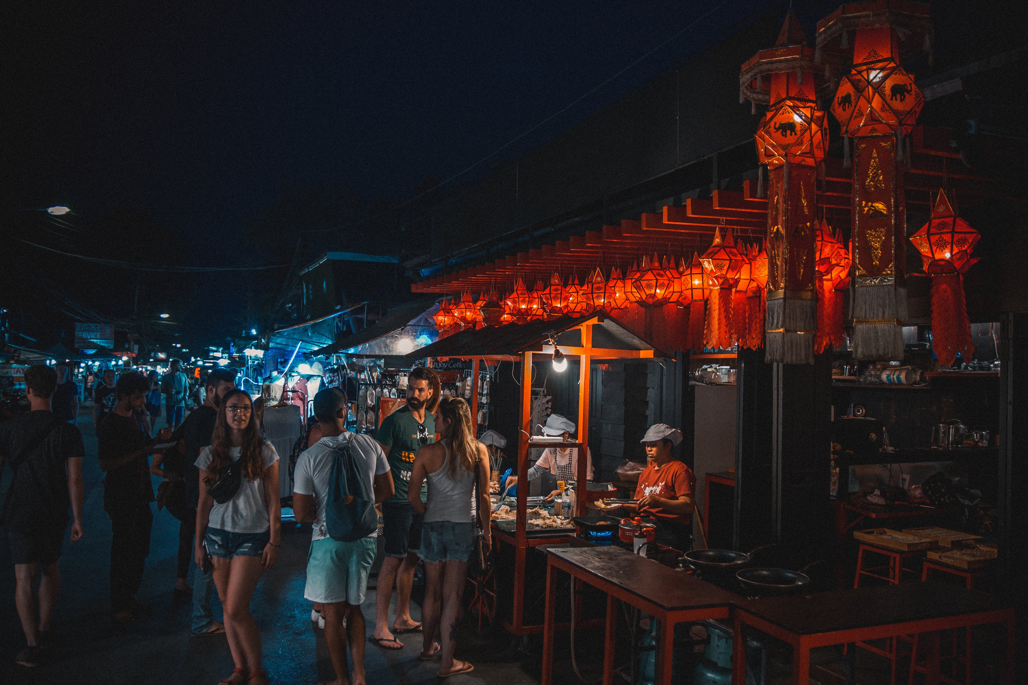 岳陽(yáng)水族批發(fā)市場(chǎng)地址在哪里啊多少錢：岳陽(yáng)批發(fā)魚的市場(chǎng)在哪里