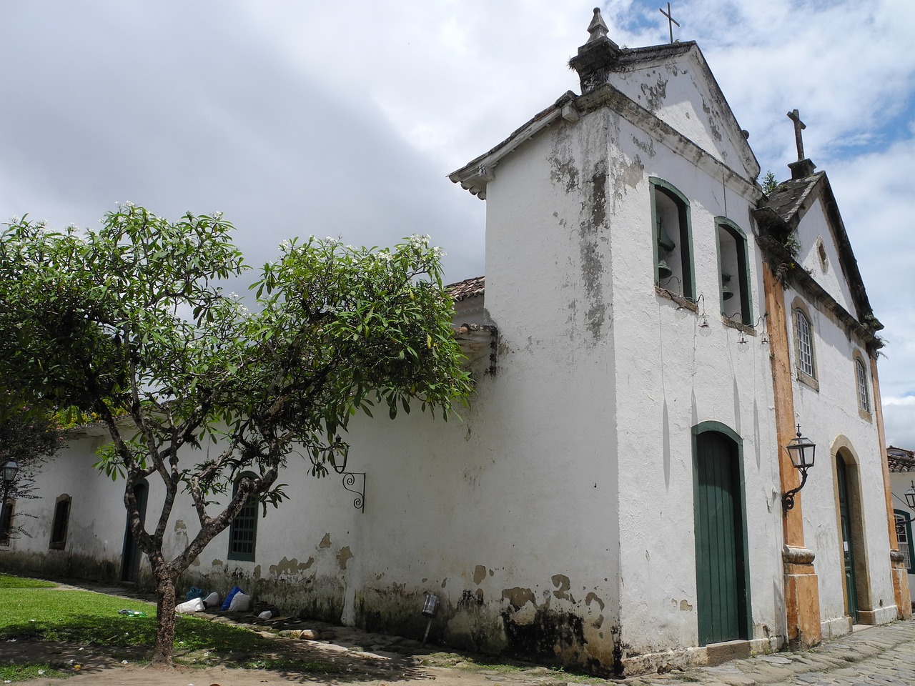 潮州市華瑩園林有限公司（潮州市華瑩園林有限公司招聘） 全國(guó)水族館企業(yè)名錄 第5張