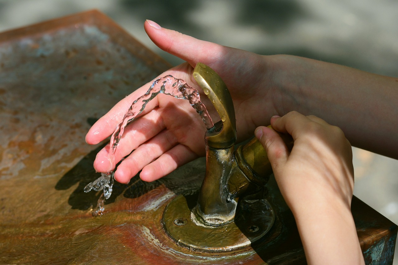 老魚(yú)匠氧氣泵怎么清理（老魚(yú)匠氧氣泵出氣量小）