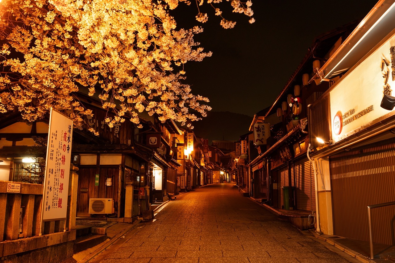 大連市甘井子區(qū)虹港路紅紅花卉店 全國(guó)水族館企業(yè)名錄 第2張