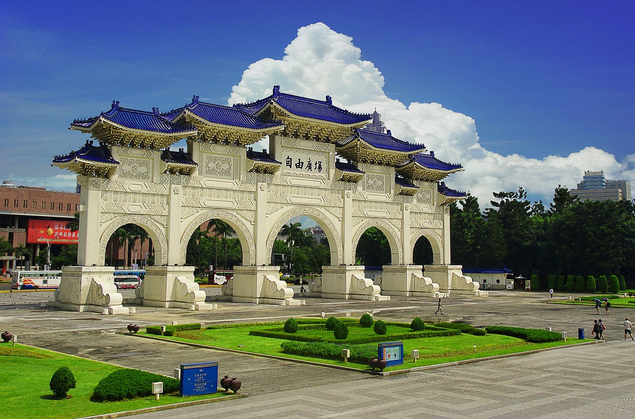 大連中山公園購(gòu)物廣場(chǎng)萬隆水族店 全國(guó)水族館企業(yè)名錄 第2張