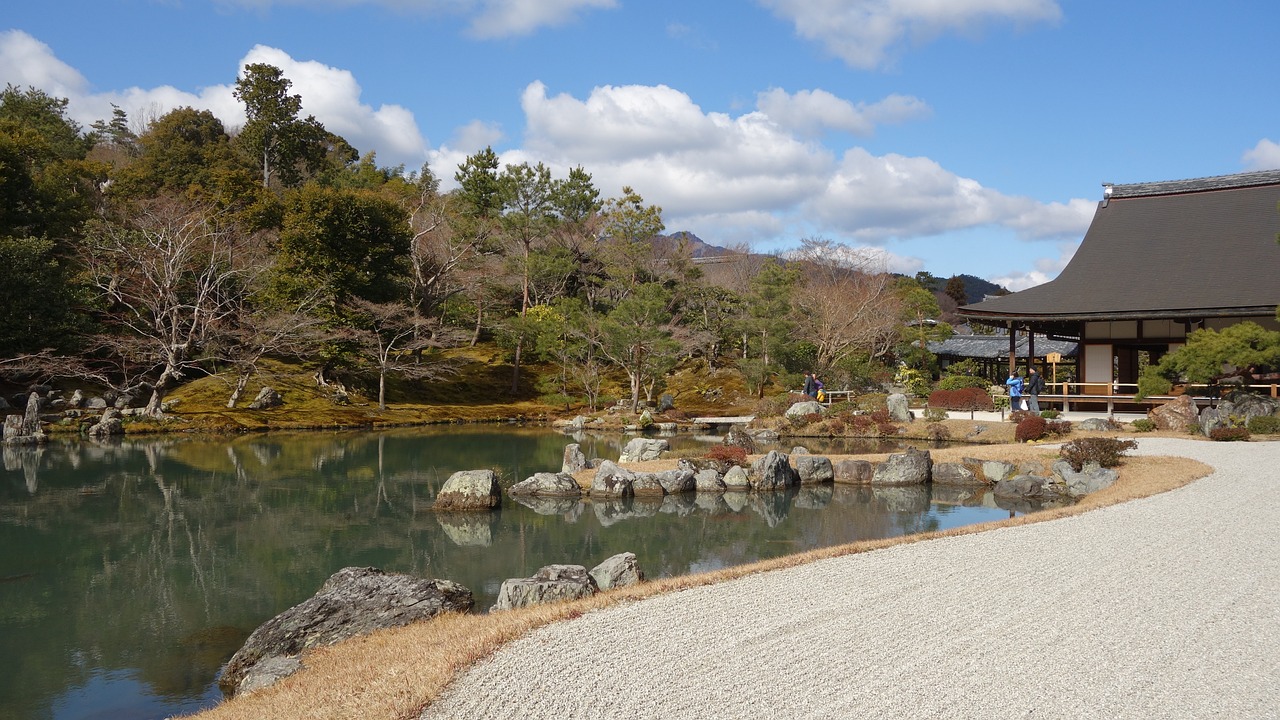 枯山水景觀的內(nèi)容（日式庭院中池泉式與枯山水可否同時(shí)出現(xiàn)） 廣州景觀設(shè)計(jì) 第1張