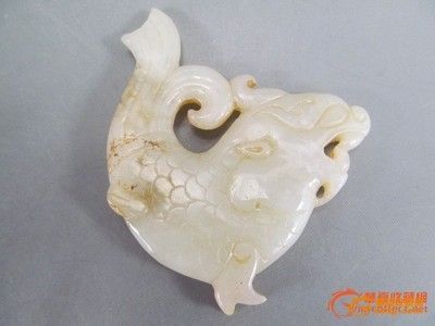 龍魚(yú)玉佩適合什么人戴呢