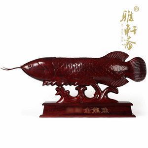 金龍魚(yú)工藝品擺件放在客廳什么位置好