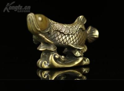 龍魚(yú)雕刻的寓意和象征風(fēng)水：翡翠龍魚(yú)的寓意和象征