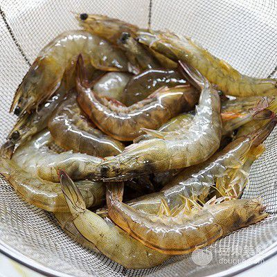 金龍魚喂河蝦需要去皮嗎：金龍魚喂河蝦是否需要去皮 龍魚百科 第3張