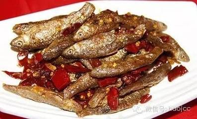 小龍魚怎么搞好吃又簡(jiǎn)單的：小龍魚怎么做好吃又簡(jiǎn)單的小龍魚做法簡(jiǎn)單易學(xué) 龍魚百科 第1張