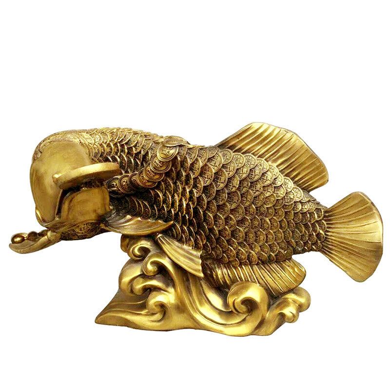 金龍魚風(fēng)水?dāng)[件朝向：金龍魚風(fēng)水?dāng)[件朝向可以帶來好運(yùn)、財運(yùn)和家庭和諧