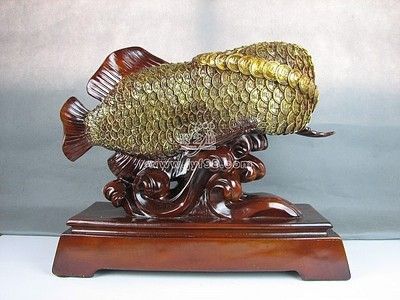 金龍魚(yú)工藝品可以放客廳嗎：金龍魚(yú)工藝品可以放客廳嗎金龍魚(yú)工藝品可以放客廳嗎