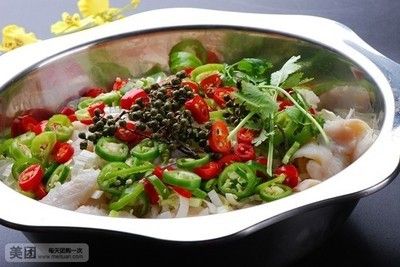 龍魚 大豐收：大豐收的龍魚菜品以其獨(dú)特的烹飪方式和口味而受到顧客喜愛 龍魚百科 第3張