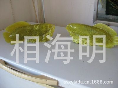 金龍魚(yú)擺件多少錢一件玉石：金龍魚(yú)擺件多少錢一件