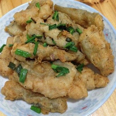 椒鹽龍頭魚的家常做法，美味的椒鹽龍頭魚，注意事項：家常椒鹽龍頭魚的做法 龍魚百科 第3張