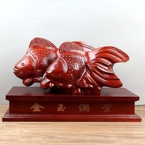 紅金龍魚拍賣最高價建議咨詢專業(yè)的寵物飼養(yǎng)者、寵物交易平臺：紅金龍魚拍賣最高價