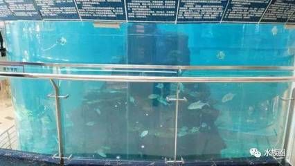 鴻通城購物中心：貴陽鴻通城大魚缸 魚缸百科 第1張