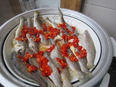 紅頭魚的家常做法（紅頭魚家常做法）