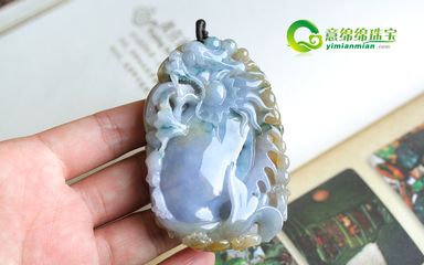 翡翠龍魚的寓意和象征（翡翠龍魚的寓意與象征:翡翠龍魚的寓意與象征）