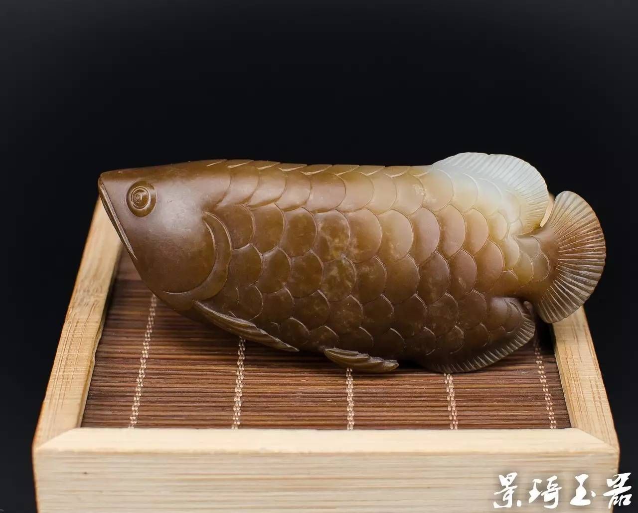 雕刻金龍魚的精品做法（金龍魚的做法大全_金龍魚的家常做法） 龍魚百科 第3張