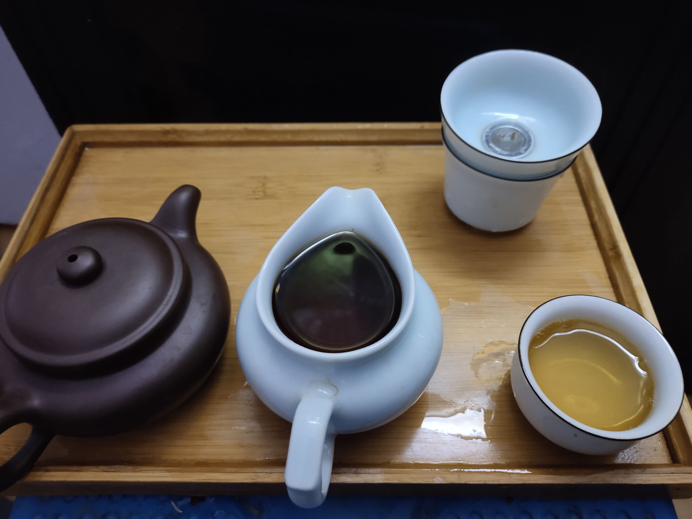 茶和魚(yú)