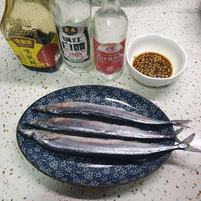 刀魚烹飪時如何去除腥味，刀魚在烹飪前可以通過以下步驟有效去除刀魚腥味的環(huán)保方法 觀賞魚市場（混養(yǎng)魚） 第2張