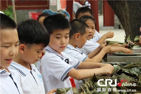 什么是大湖龍魚類圖片，大湖龍魚是如何繁殖和生長的？ 水族問答