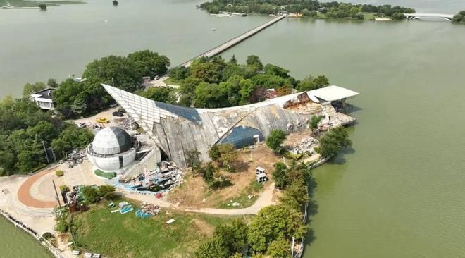 水族館 效果圖高清：水族館效果圖高清版