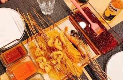 金龍魚飲食搭配建議：如何判斷金龍魚的飽腹感，金龍魚日常飲食注意事項