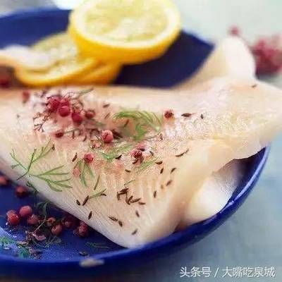 龍魚片是什么魚：龍魚品種鑒賞指南，龍魚飼養(yǎng)水質(zhì)要求，龍魚疾病預(yù)防方法